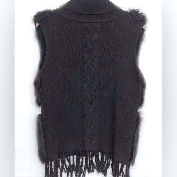 Y2K Romeo & Juliet Couture Sweater Vest Faux Fur Patch - Picture 4 of 5
